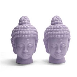 Zwei kleine Zwillings-Buddha-Köpfe zur Herstellung von Seifen.