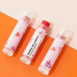 Set zur Herstellung von selbstgemachtem Lippenstift. Online-Verkauf.